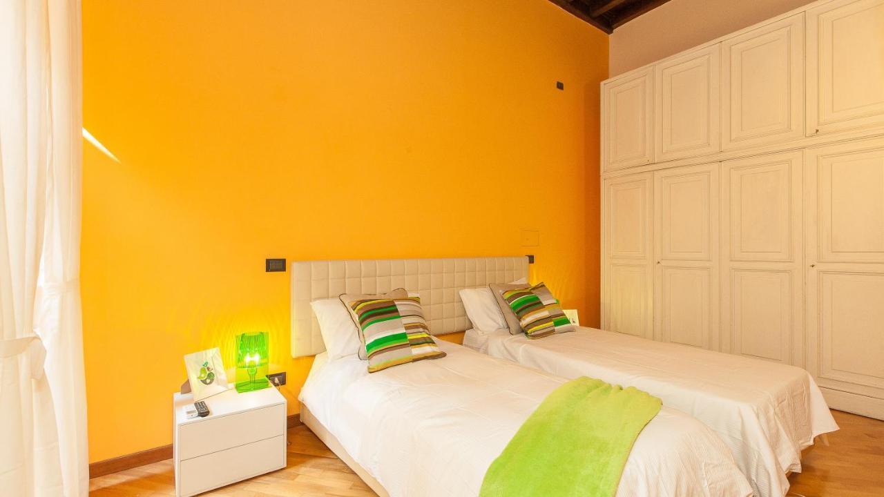 Trevi Colour- Rental In Rome Buitenkant foto