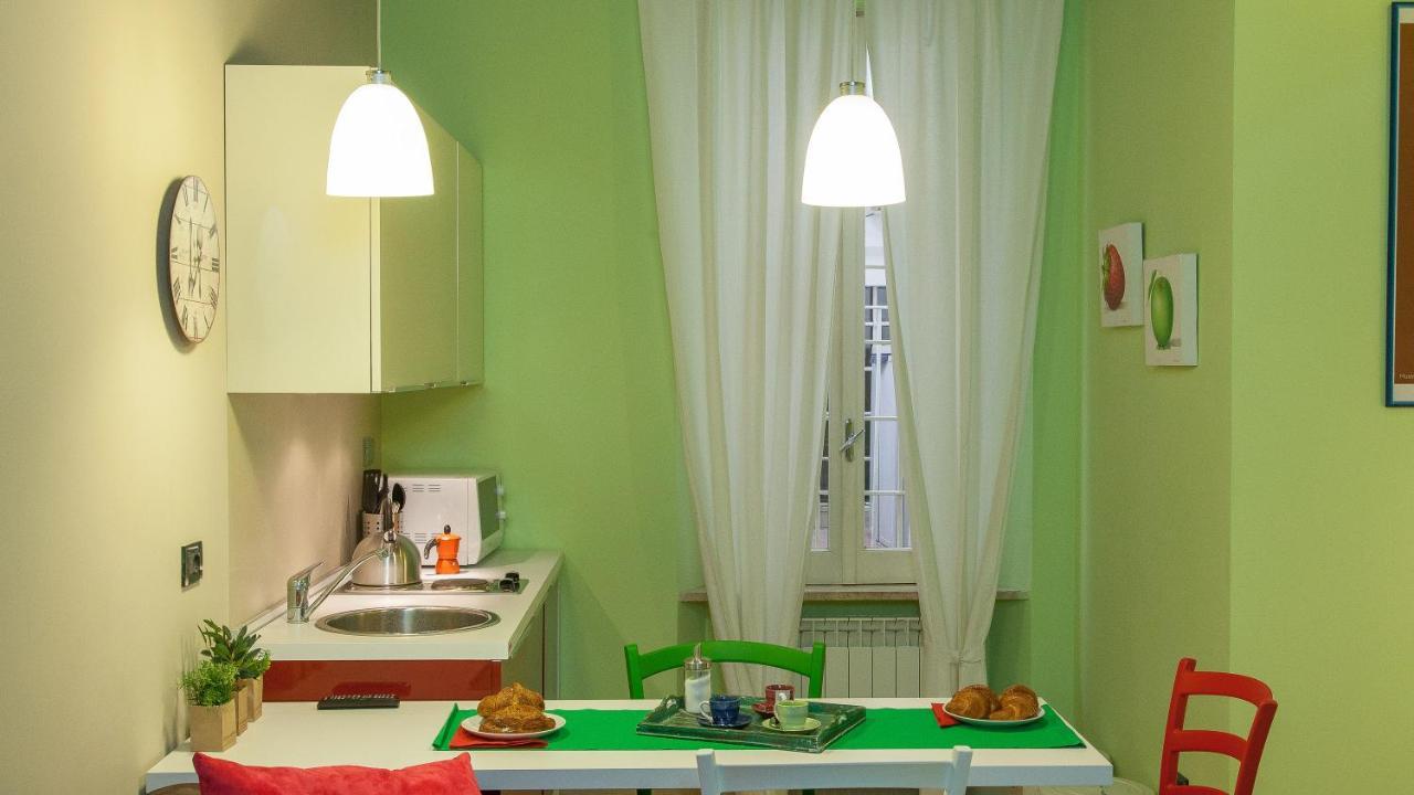 Trevi Colour- Rental In Rome Buitenkant foto